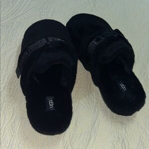 UGG Kids Black Slippers